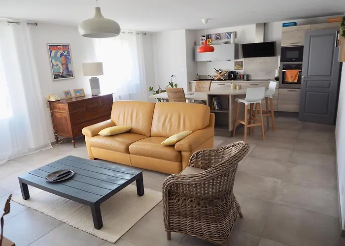 Appartement En Provence-Luberon - Piscine Et Calme
